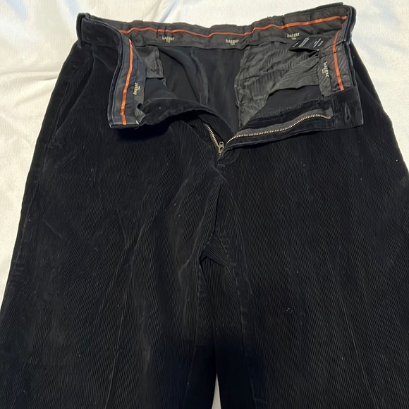 Men Haggar Cadbury black pants.  Very Good  condition, used a few time only - Picture 4 of 7